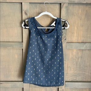 Classy blue and gold print sleeveless blouse, size L